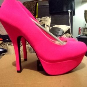 New ladies Pink platform heels by